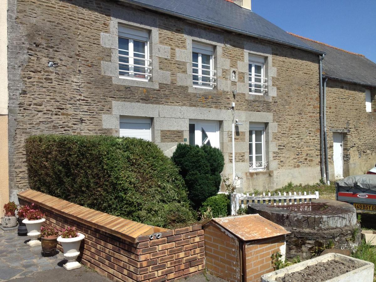 Hébergements situés à 6 kms du Mont Saint Michel Tanis Exterior foto