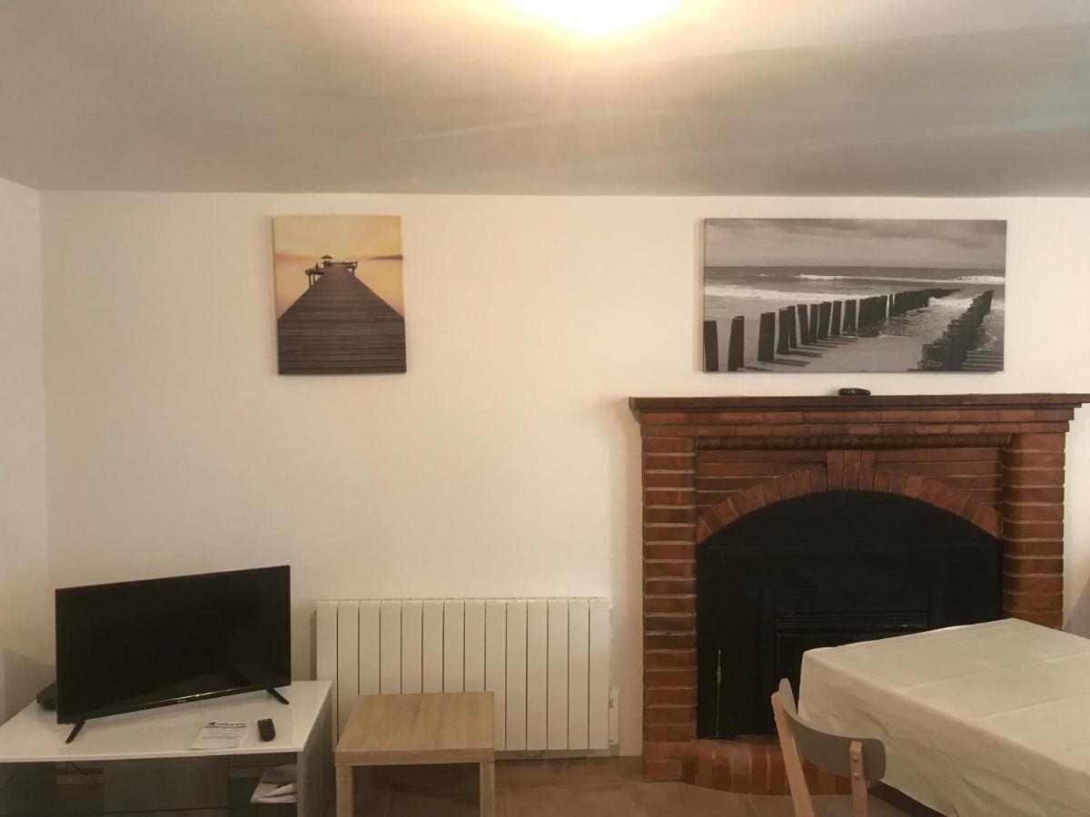 Hébergements situés à 6 kms du Mont Saint Michel Tanis Exterior foto